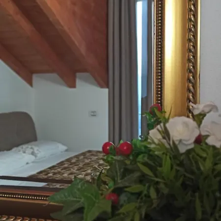 Quarto em Acomodações Particulares Luna Di Miele *